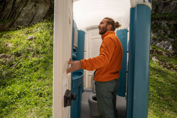 Portable Toilet Options We Offer in Bell, CA